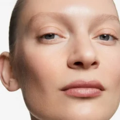 Peptide Lifting Eye Concealer